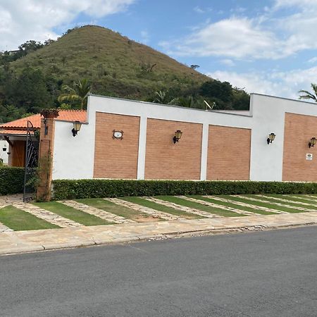 Villa Cottage Pousada Monte Alegre do Sul Kültér fotó